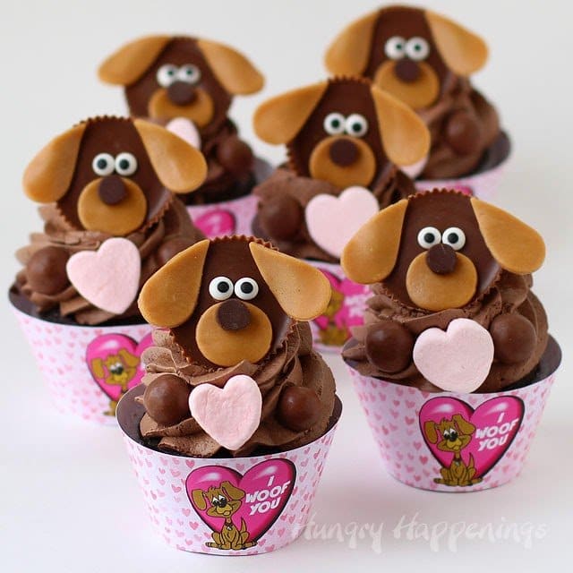Say "I Woof You" with these adorable Puppy Dog Cupcakes this Valentine's Day. Check out HungryHappenings.com for the instructions. 