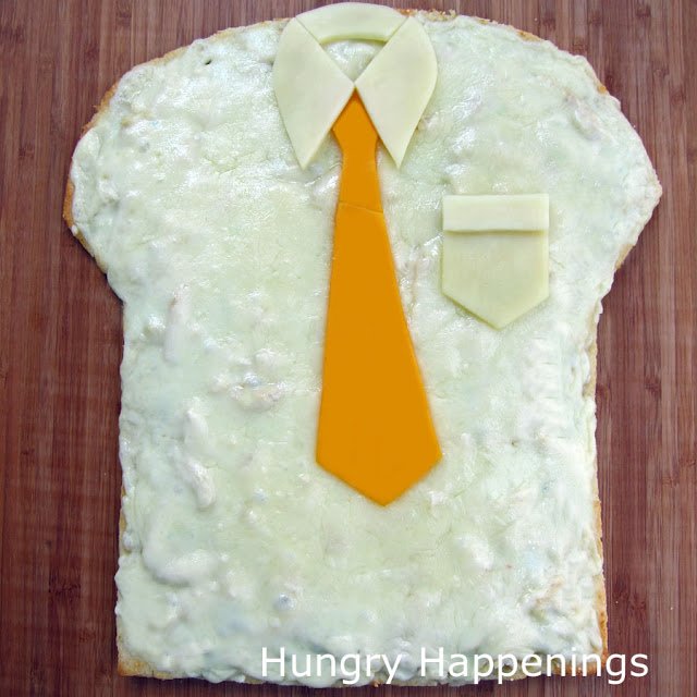 Make a homemade pizza for your hardworking dad! This Shirt and Tie Pizza is the perfect meal for Father's Day, and it'll give him a good laugh!