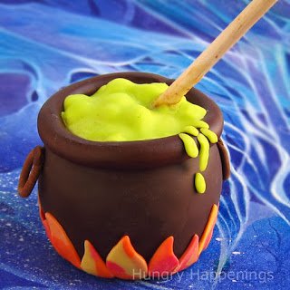 Caramel-Apple-Cauldron%2C-Halloween-food%2C-party%2C-recipe%2C-pop-