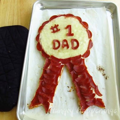 Pizza is the number one way to a dads heart, so why not show him he's the best! This Father's Day Pepperoni Pizza Ribbon will be sure to show him you think hes #1!
