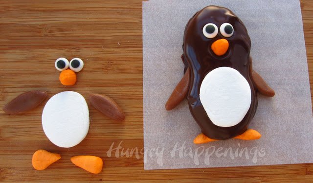 How to make adorably cute Nutter Butter Penguins for Christmas. These treats are so easy that even kids can make them.