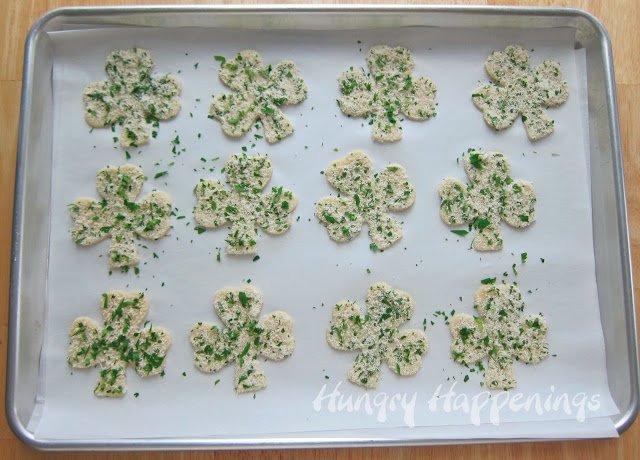 Looking for a savory appetizer to make for St. Patrick's Day? Try these Shamrock Shaped Snack Crisps, they'll impress your friends and are great to use on any dip!