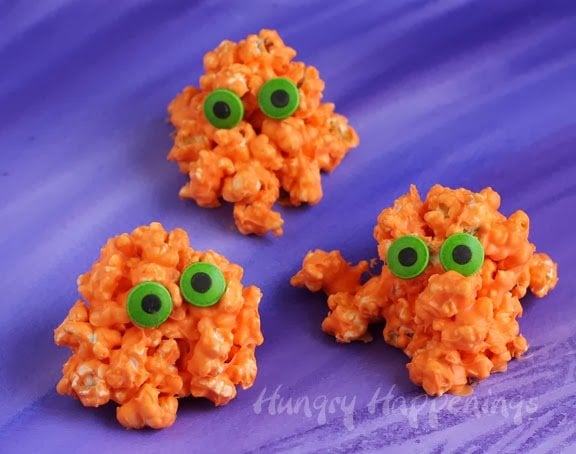 white-chocolate-popcorn-monsters-for-Halloween-