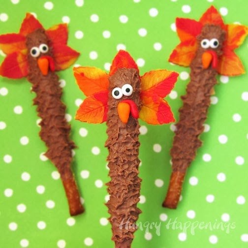 Thanksgiving Treats - Chocolate Turkey Pretzel Pops
