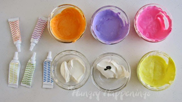 coloring sour cream using food coloring. 