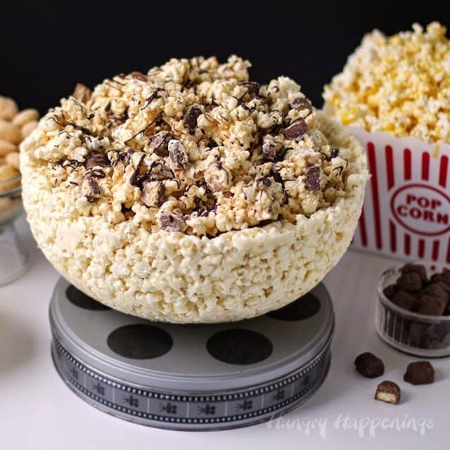 100% Edible White Chocolate Popcorn Bowl | HungryHappenings.com