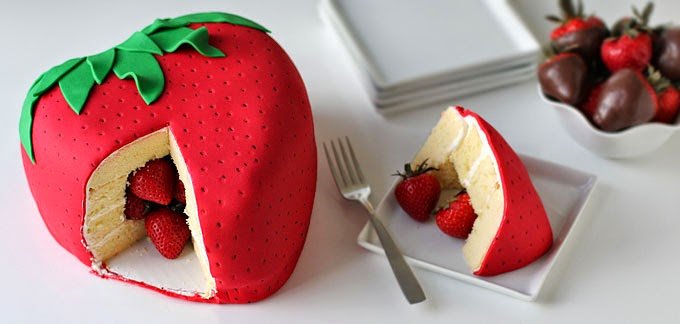 Cake with strawberries inside