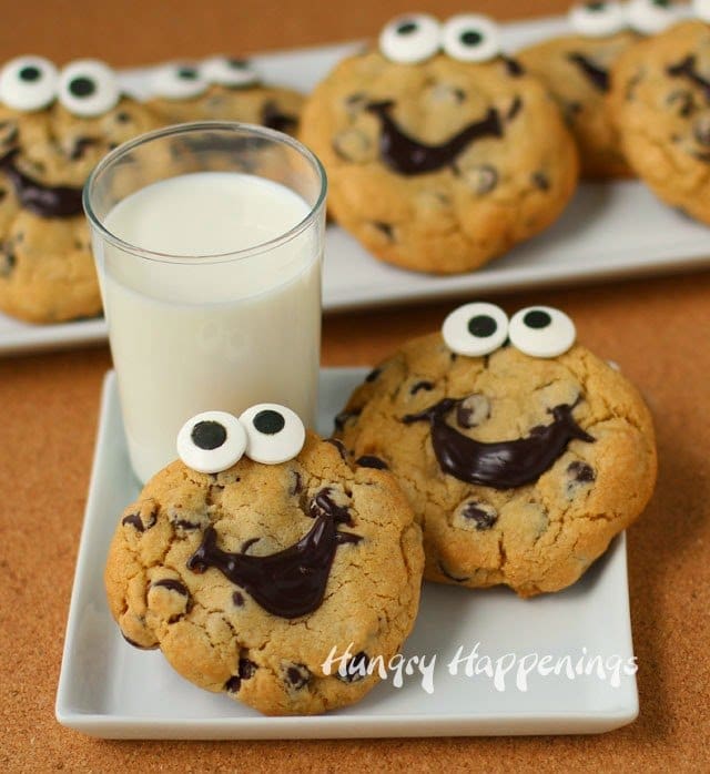 smiley face chocolate chip cookies