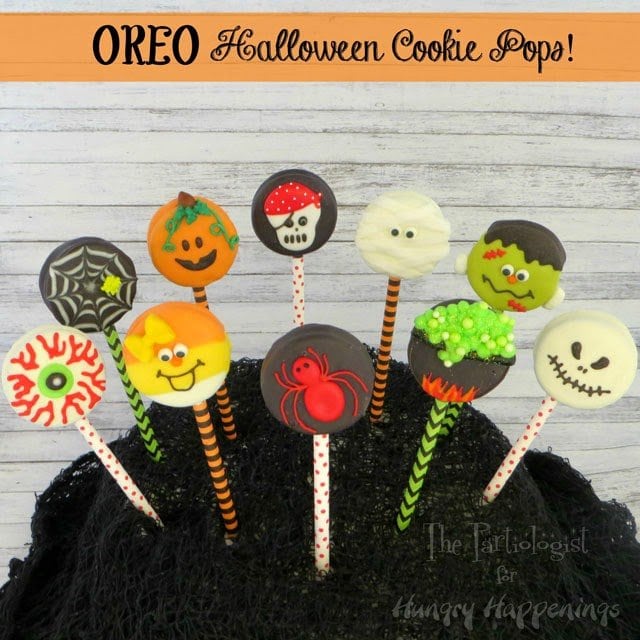 Halloween Oreo Cookie Pops | The Partiologist for HungryHappenings.com