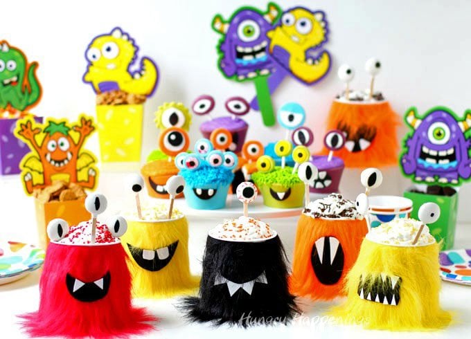 Grab the kids and have some fun turning NABISCO Go-Paks! into sweet Halloween Monster Party Snack Cups. Each brightly colored furry monster has it's belly filled with Snack Pack Pudding mousse and NABISCO cookies and is topped with a swirl of Reddi-wip and colorful sprinkles. This post is sponsored by #CollectiveBias  and it's advertiser. #SnackAndGo