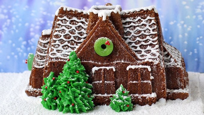 If you love the look of a gingerbread house, but don't have days to decorate, then make a Gingerbread House Cake instead. It's simple using a gingerbread house cake pan and cake mix.