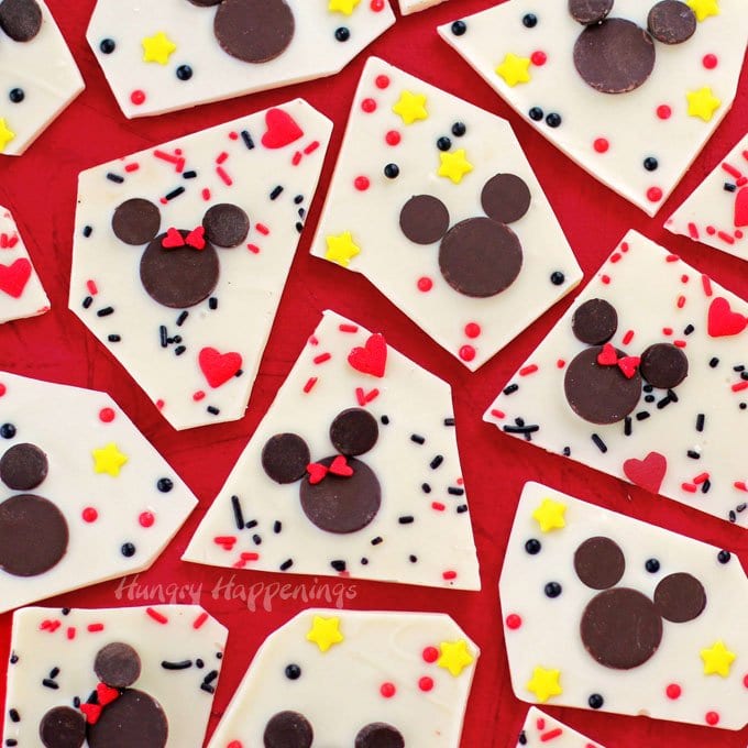 Mickey and Minnie Mouse Chocolate Bark is so simple to make using chocolate wafers and chips. Add lots of sprinkles for fun. See the tutorial at HungryHappenings.com. 