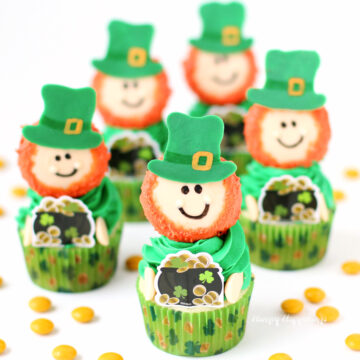 cute Leprechaun cupcakes in St. Patrick's Day cupcake wrappers