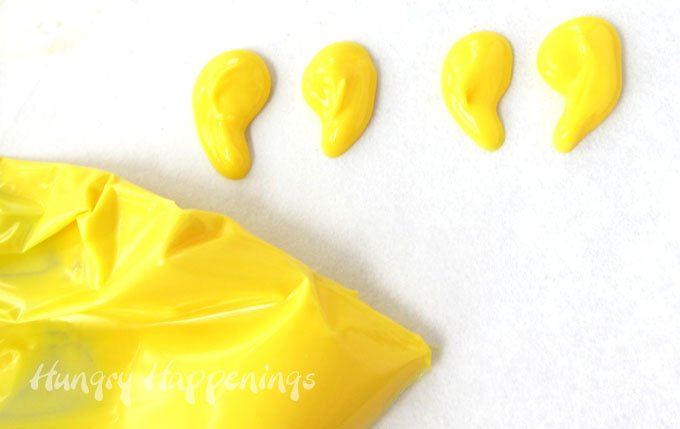 How to make white chocolate wings for your Chocolate Pretzel Easter Chicks