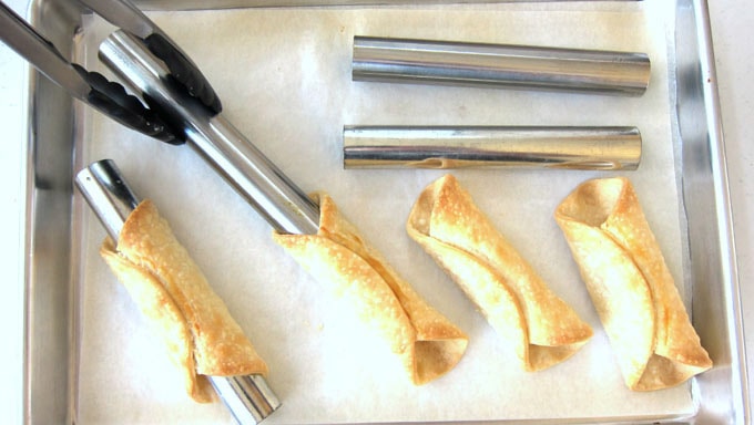 remove baked cannoli shells from metal forms