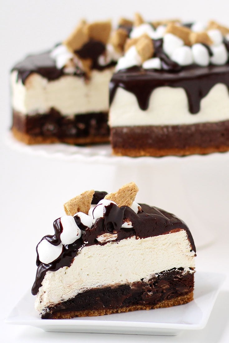 This decadently rich and creamy Brownie S'mores Cheesecake looks as amazing as it tastes. 