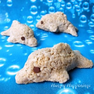 Use a 3-D mold to create these fun Rice Krispie Treat Dolphins.