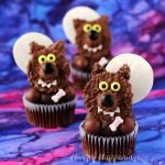 Reese's Cup Werewolf Cupcakes are quick and easy treats to make for Halloween and they are so cute.