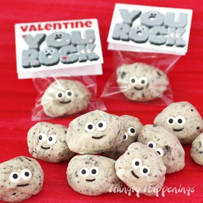 Turn a simple 3-ingredient fudge recipe into some insanely cute treats for Valentine's Day. Your kid's classmates will be thrilled to receive some Cute Cookies 'n Cream Fudge Rocks especially if they are packaged in cellophane bags and are topped with a "You Rock" Valentine Printable tag.