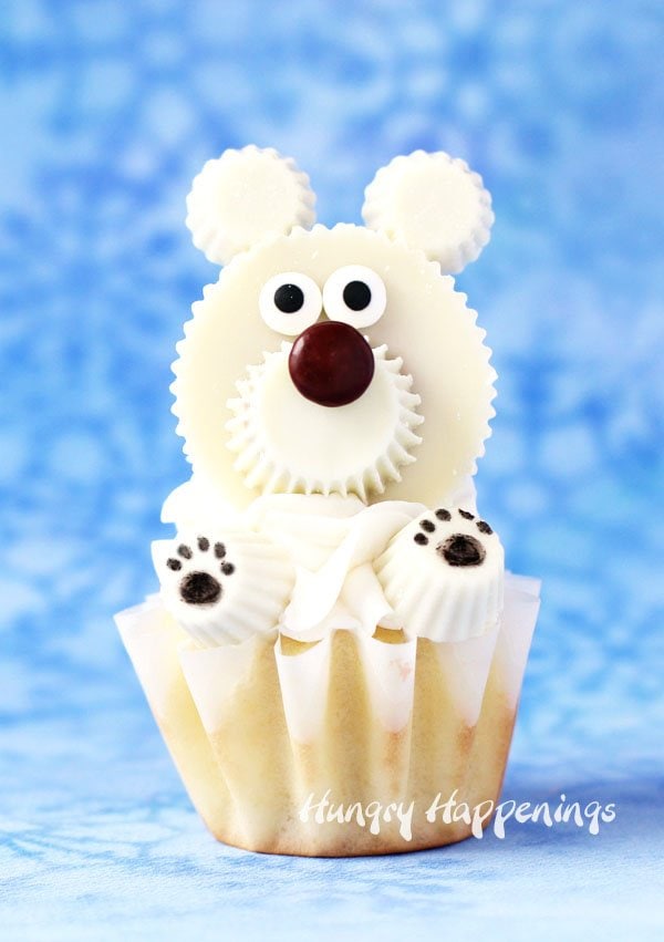 Warm up on a cold winter's day by making some of these incredibly cute Polar Bear Cupcakes made with White Reese's Cups. Watch the video tutorial to see just how easy they are to make. 