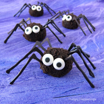 OREO spiders with OREO Cookie ball bodies and chocolate legs.