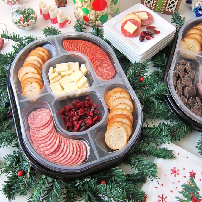 Holiday entertaining is made easy with Hillshire Farms Social Platters. Each ready-to-serve tray features fresh deli meats, cheese, toasted rounds, and a sweet treat. 