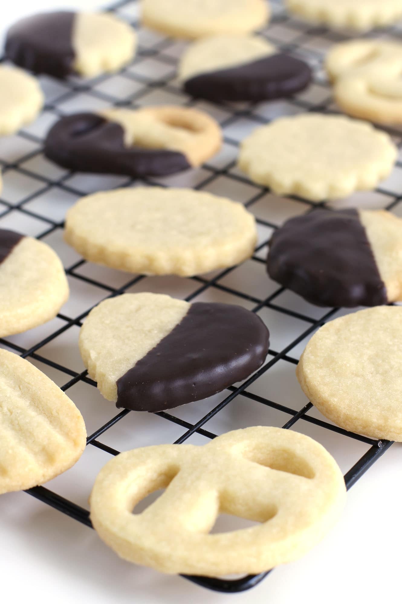 Pretzel, oval, round, heart-shaped sable cookies.