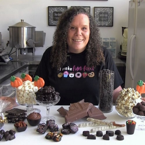 Beth Jackson Klosterboer, chocolatier, teaching a chocolate-making course