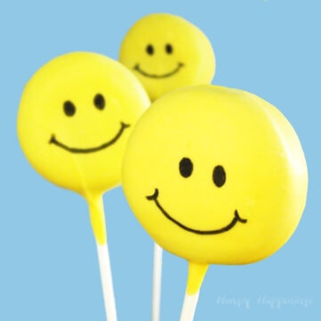 smiley face lollipops